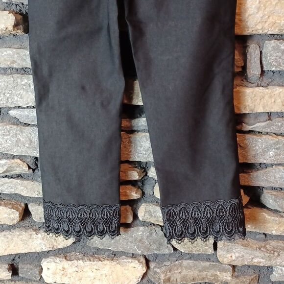Chico's women's crop pants sz 0.5 or sz 6 in black - Picture 5 of 9